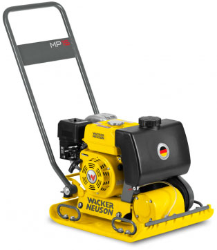 Виброплита Wacker Neuson MP-15 в прокат в Орске. У нас лучшая цена за сутки! Возможность взять в аренду с выгодной скидкой до 40% при экспресс доставке 24/7. И помните, ночью стоимость еще дешевле на 30%! #арендапрокат #виброплита #выгодно