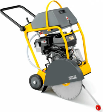 Резчик швов Wacker Neuson MFS-1350CE в прокат в Орске. У нас лучшая цена за сутки! Возможность взять в аренду с выгодной скидкой до 40% при экспресс доставке 24/7. И помните, ночью стоимость еще дешевле на 30%! #арендапрокат #виброплита #выгодно